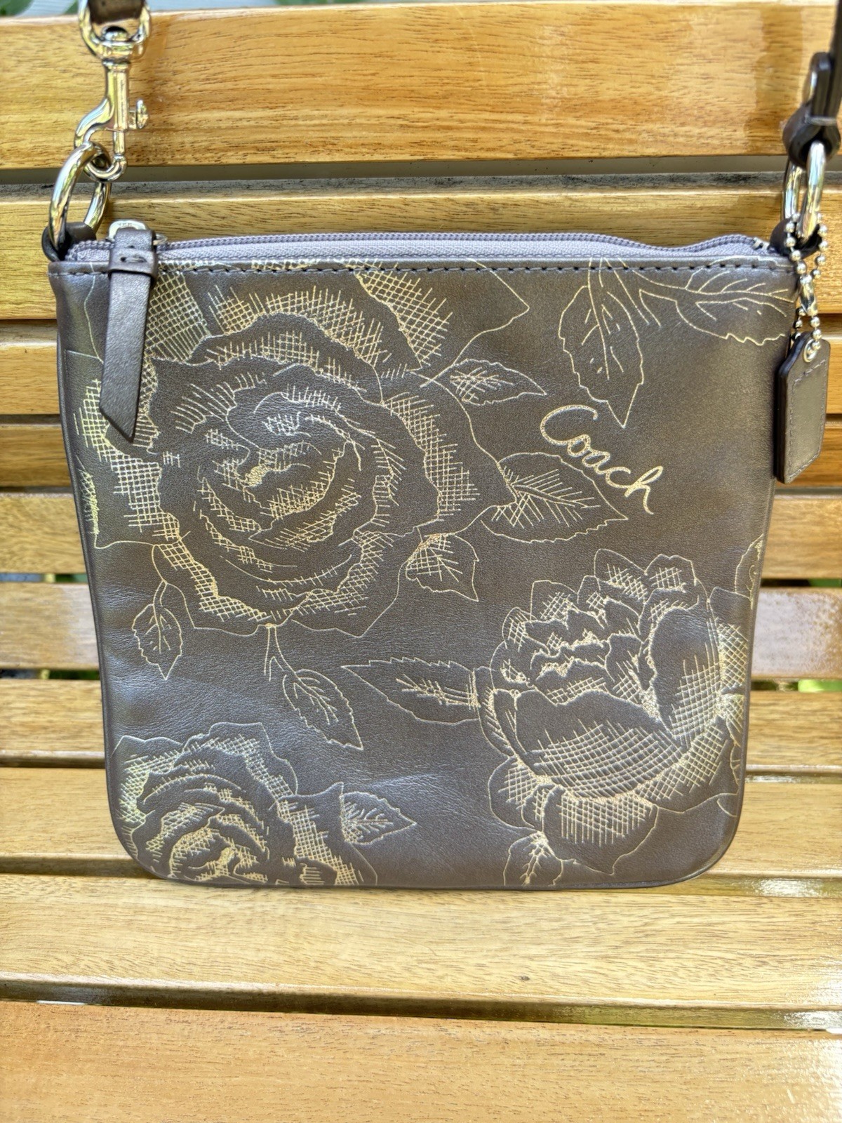 PeNDinG NWT Coach 43833 Rose Crossbody Hematite Gray Leather Bag Jewel 7.25″