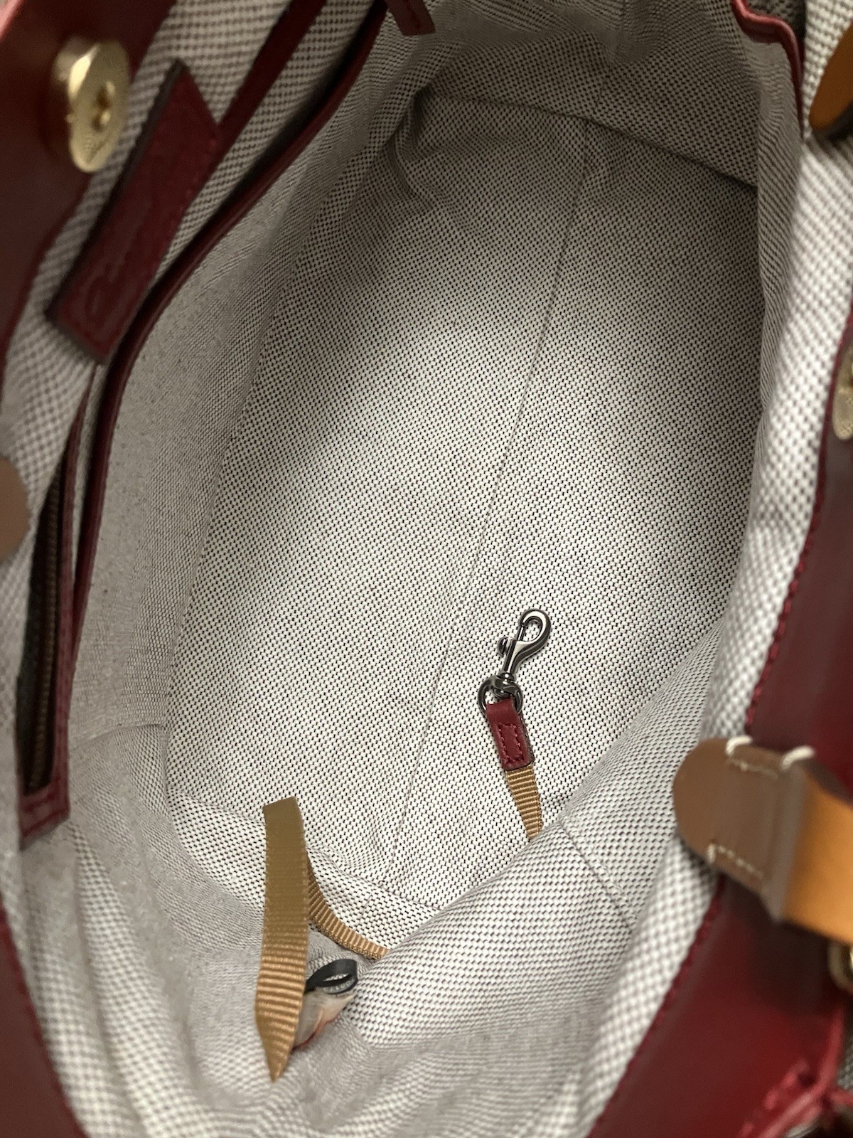Dooney & Bourke Large Barlow in Wine/Tan NWT