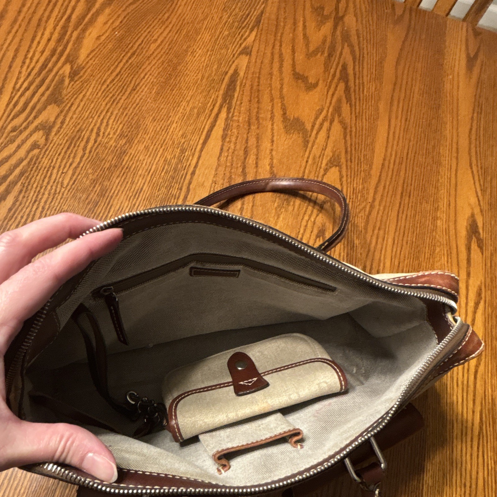Dooney & Bourke Beige/Brown Logo Satchel Top Handle Zip, Key Chain, Pockets