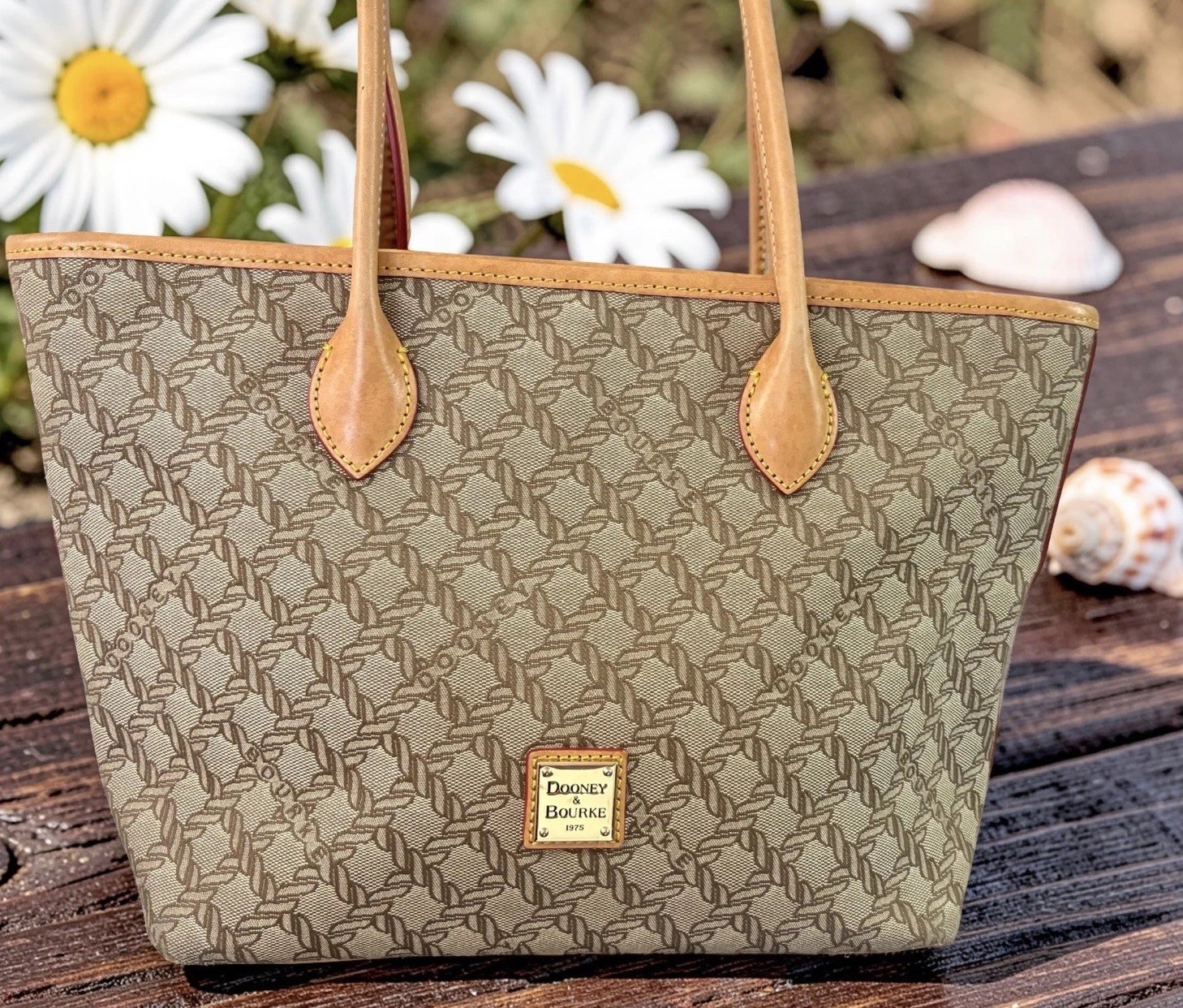 Dooney Bourke Brown Beige Maritime Rope Nautical Coastal Vacchetta Leather Tote