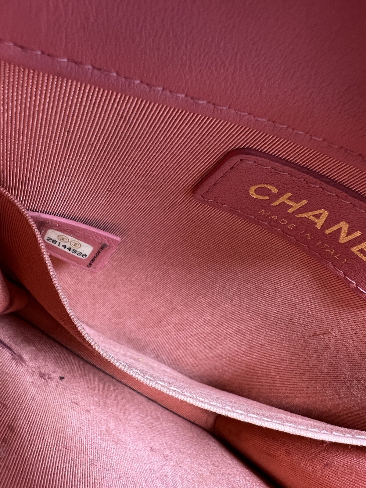CHANEL NORTH SOUTH CHEVRON LE BOY LEATHER FLAP PINK