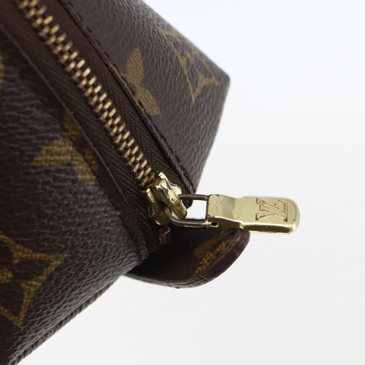 LOUIS VUITTON Monogram Trousse Demi Ronde Cosmetic Pouch M47520 LV Auth ka703