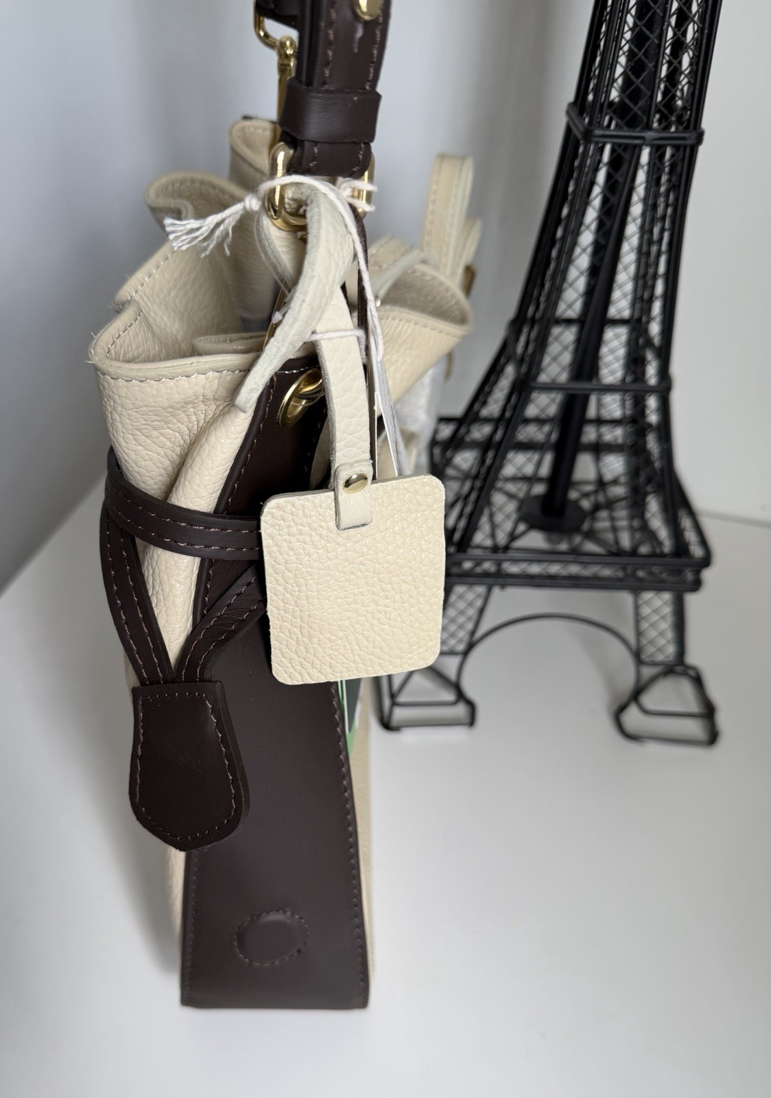 Valentina Pell Italian Leather Drawstring Purse Dark Brown and Cream