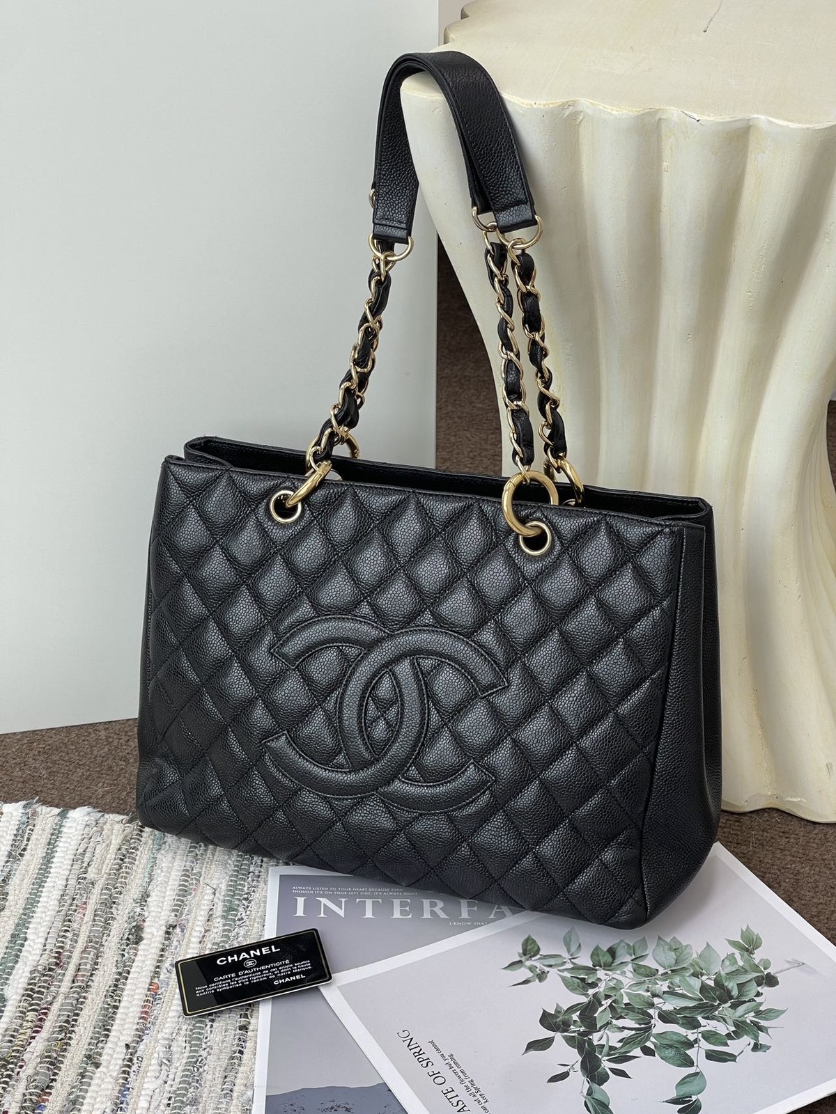 CHANEL GST Normal Size Black Caviar Leather Daily Shoulder Tote Duty Paid