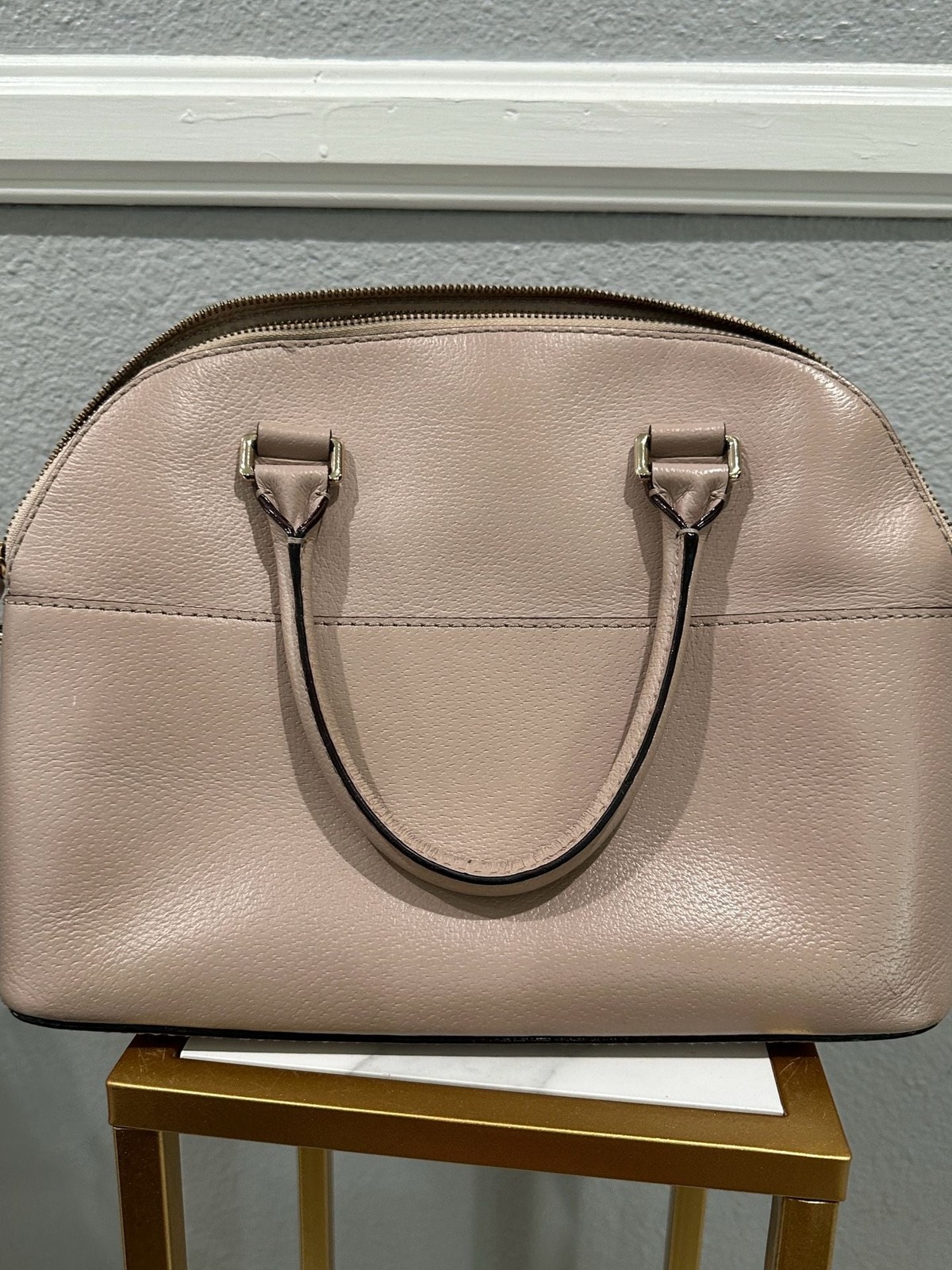 Kate spade nude/light pink purse: can be worn with…
