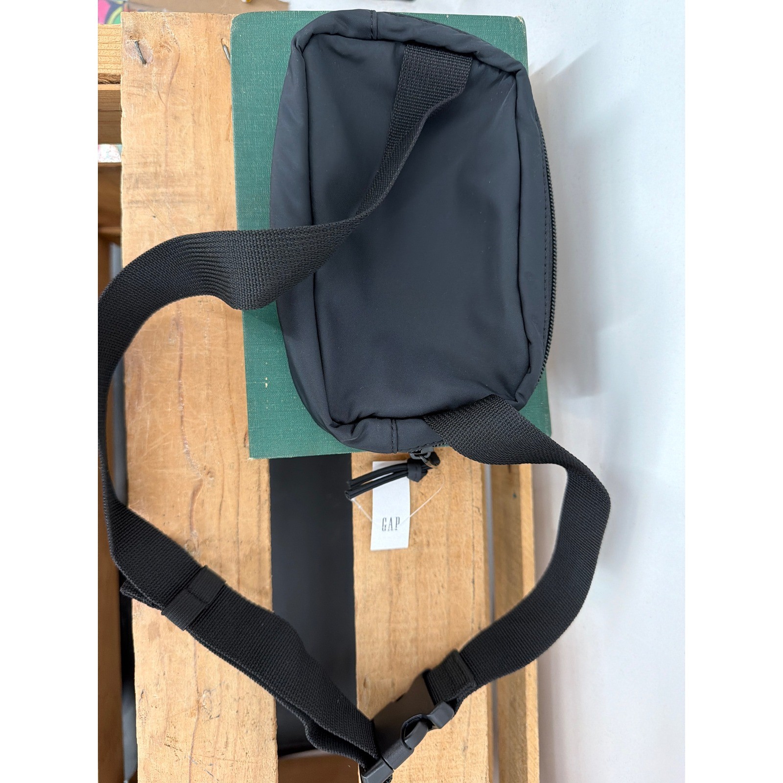 Gap Belt Bag Black Adjustable Strap Waist Pack Fanny Pack NWT 595190-01-1