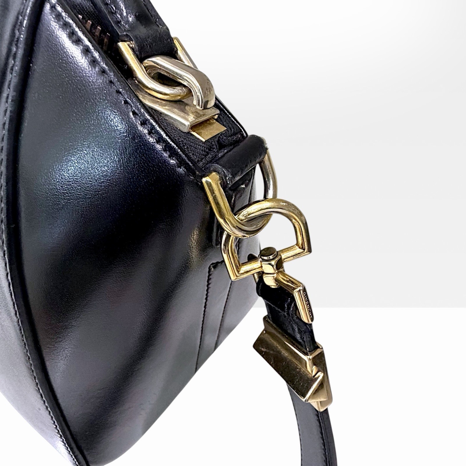 Givenchy Antigona Small Bag In Box Leather Detachable Shoulder Strap