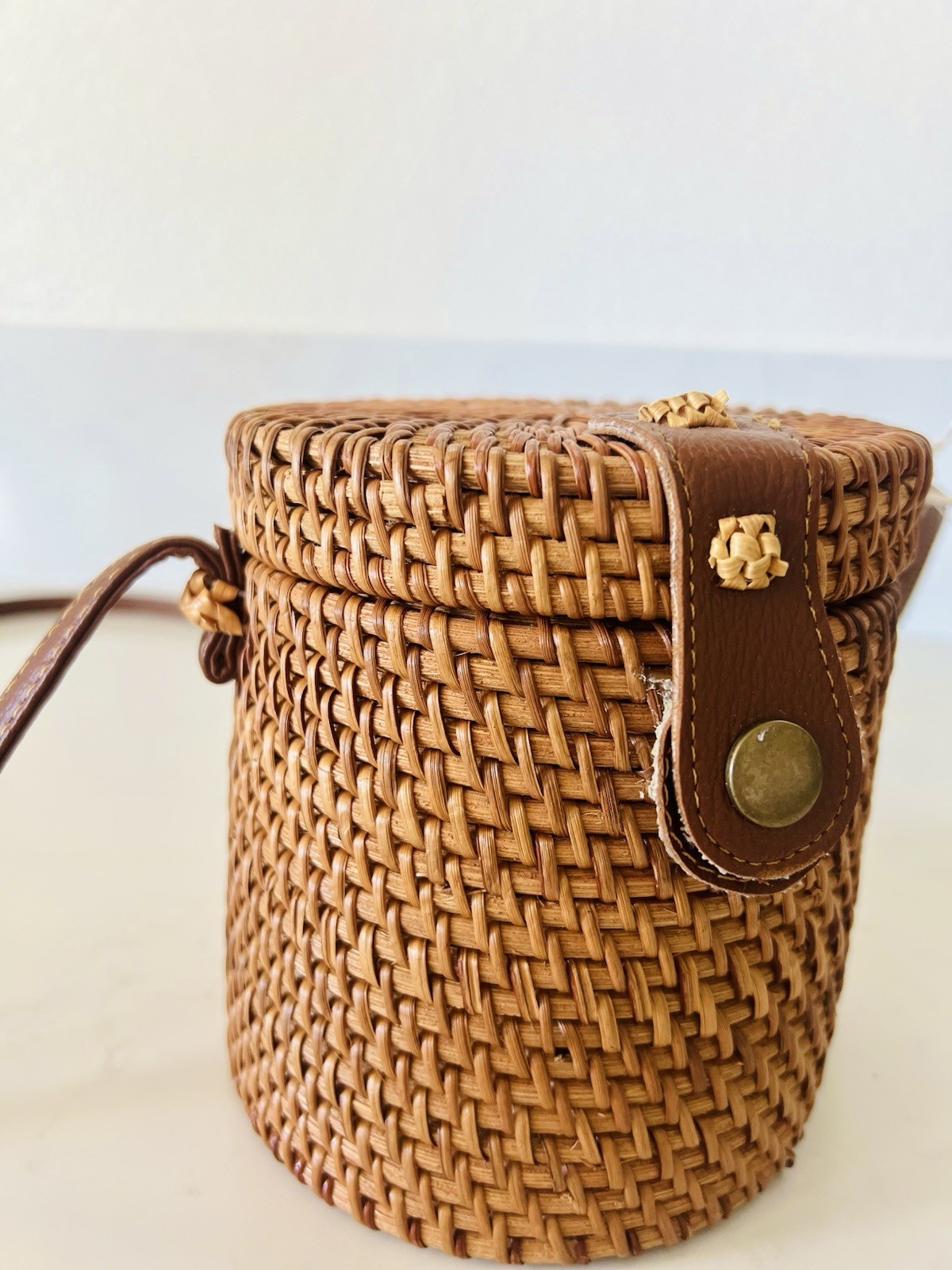 Womens Small Brown Woven Cylinder Crossbody Bag Snap, Detachable Strap, Lined