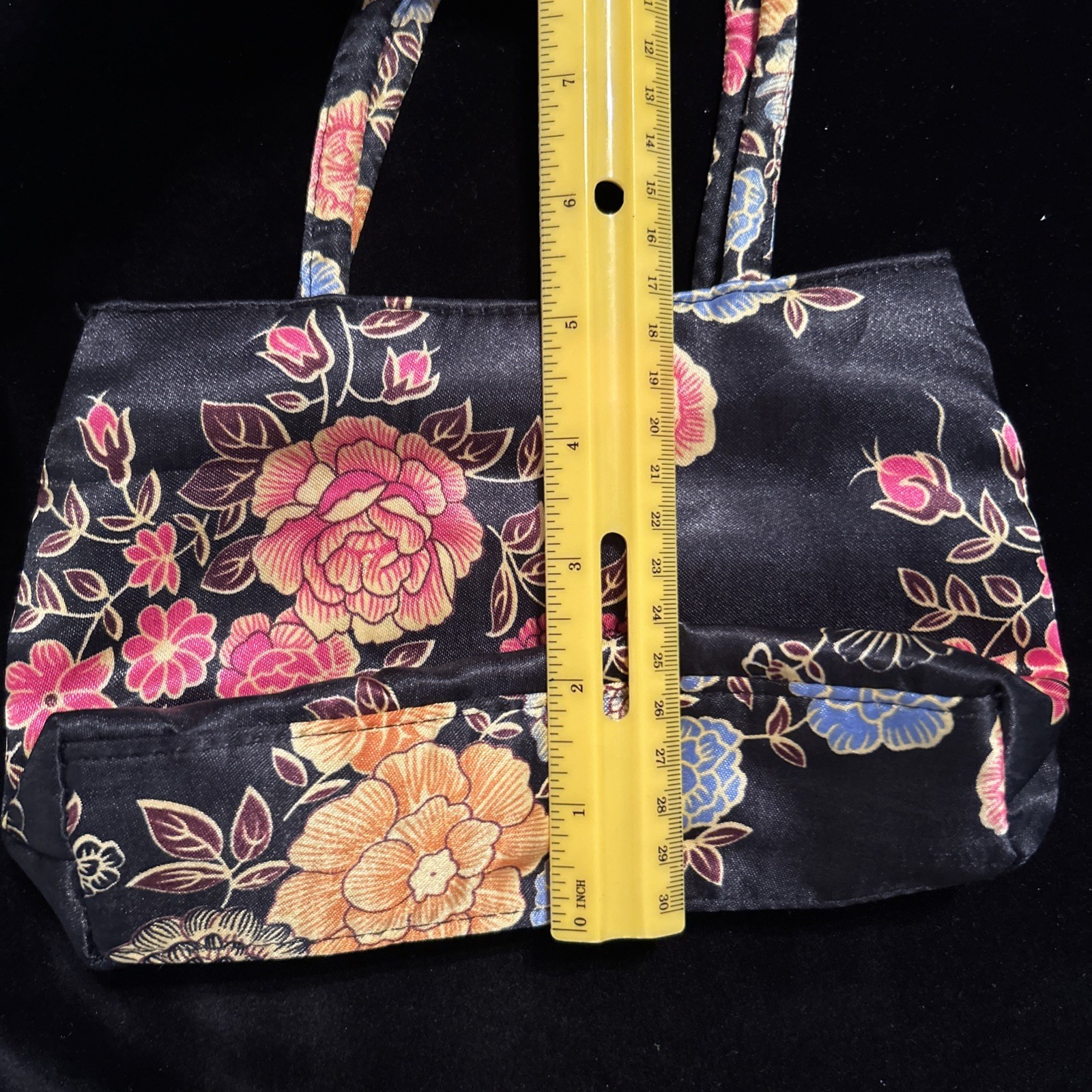 Small Chinese Handbag / Purse, Evening Bag Zipper Satin Black Red Floral Print