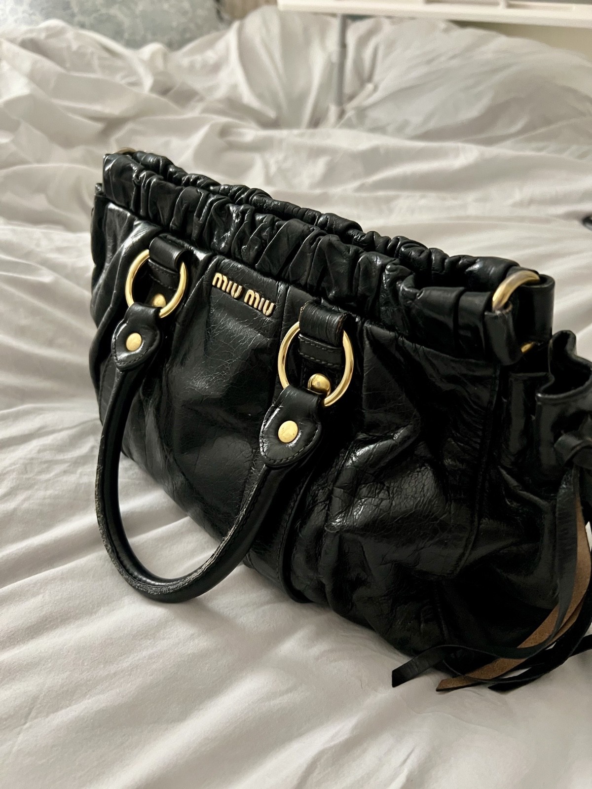 Auth Miu Miu 2Way Black Leather Vitello Lux shoulder handbag, gold-tone hardware