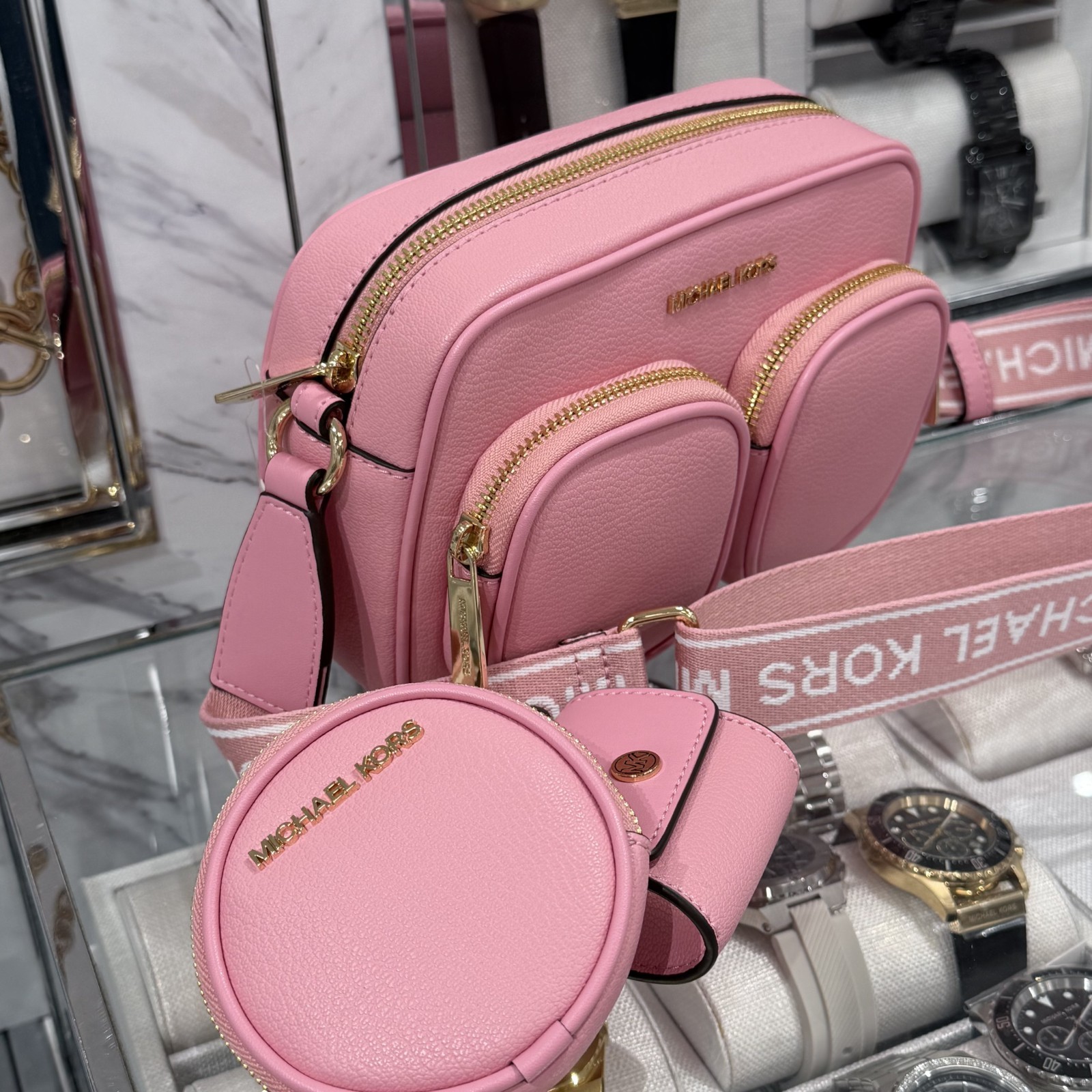 Michael Kors Jet Set 3in1 MD Crossbody with Tech Attached Leather Carnation