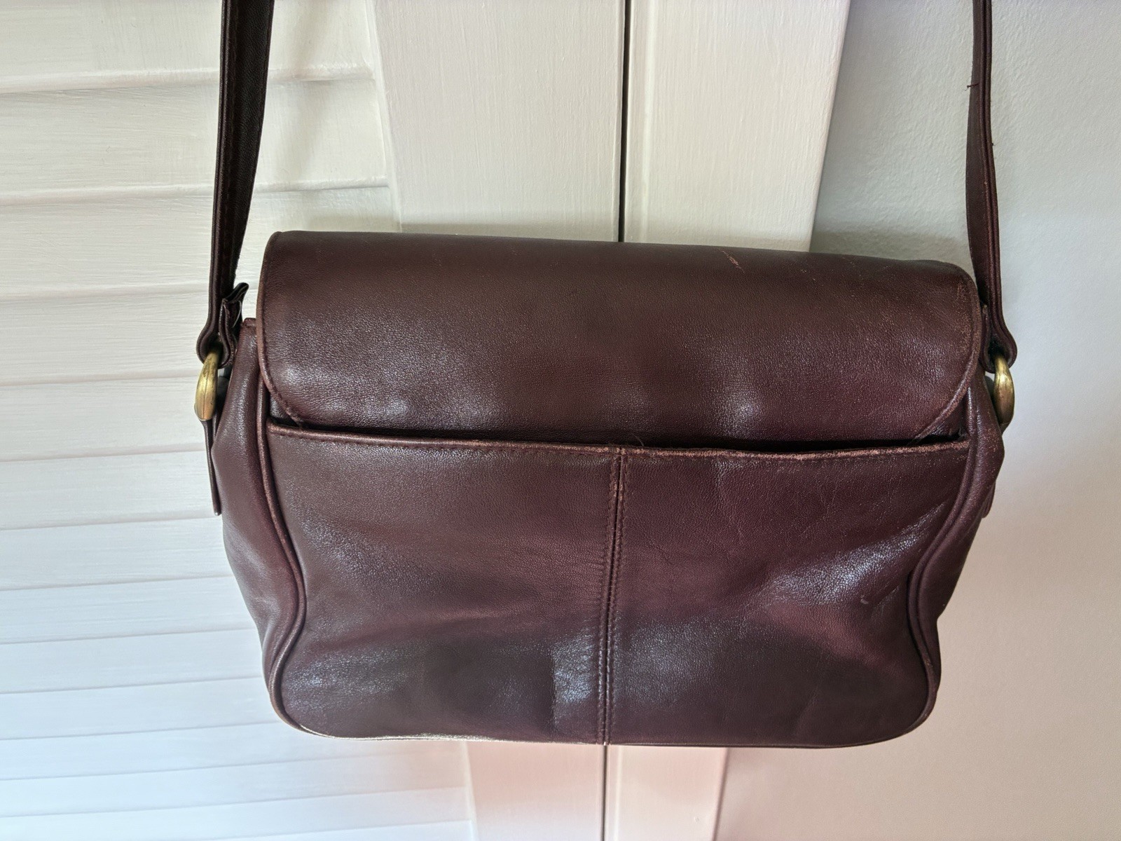 Etienne Aigner Burgundy Shoulder Bag With Gold Hardware And Lined Pockets