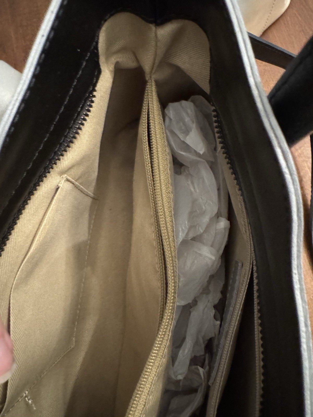 Gray Satchel Top Handle Bag Zip Closure Detachable Strap Luggage Tag. 9” x 12”