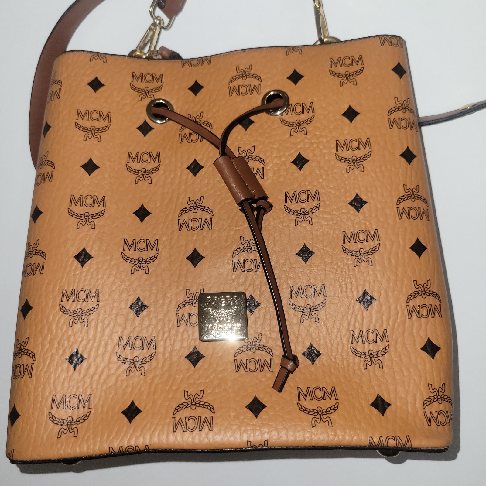 Rare MCM Visetos Cognac Drawstring Bucket Bag Crossbody Shoulder Authentic