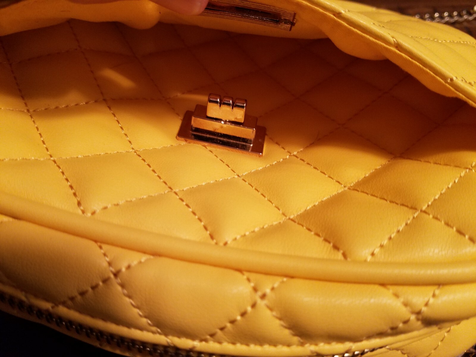 BECOOL: Yellow w/ Gold Color Chain Quilted Camera Purse w/ Twist Lock Pocket/Zip