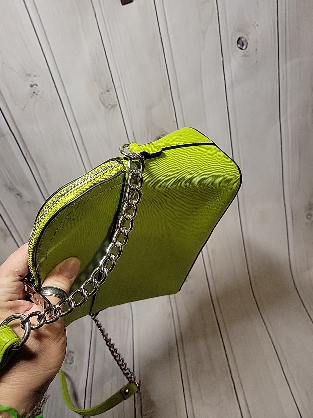 Steve Madden BMaggie Crossbody Bag Purse Lime Green Dome Silver Chain Strap
