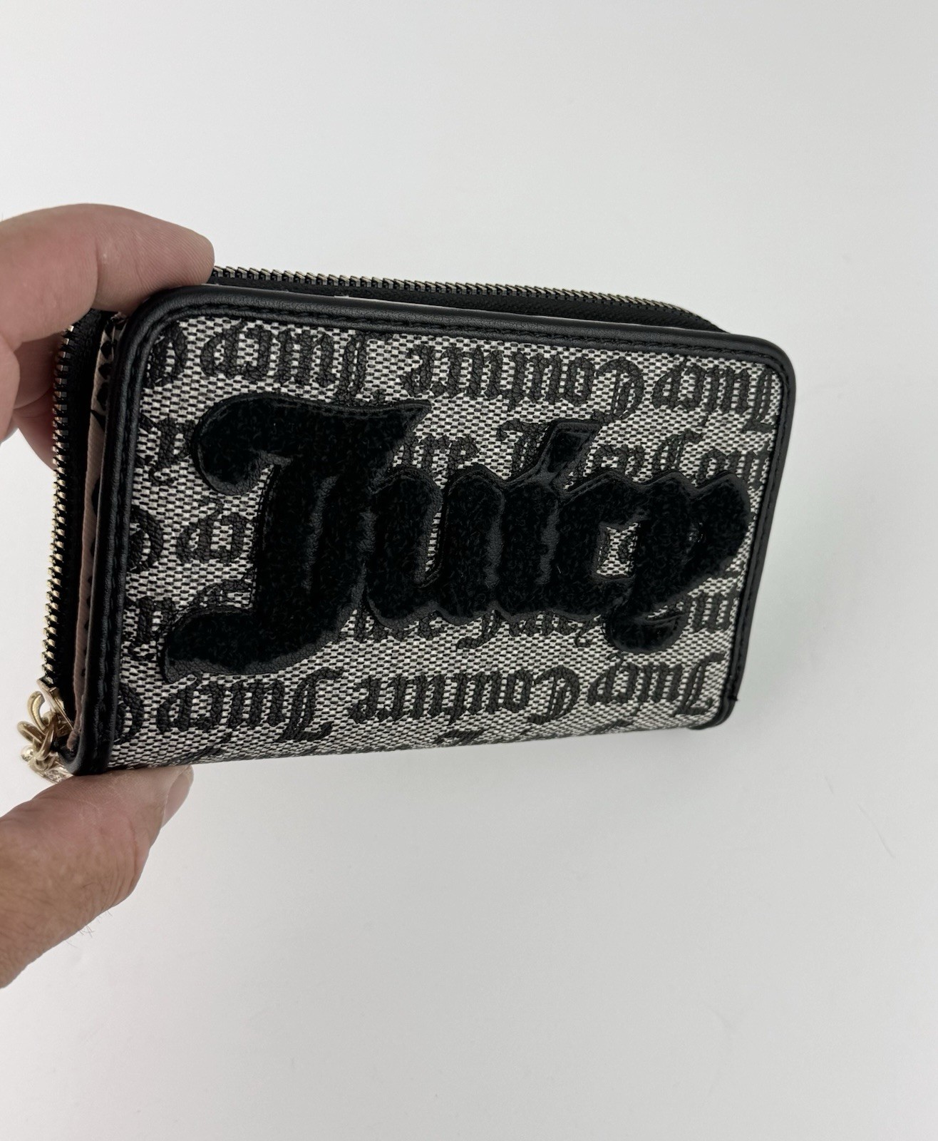 Juicy Couture Card Case Wallet Gothic Logo Black Coin Purse Heart Charm Keychain
