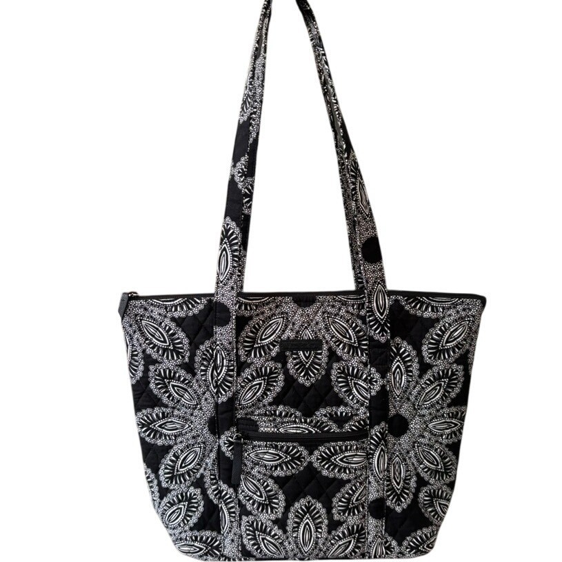 Vera Bradley Get Carried Away Tote Blanco Bouquet EUC