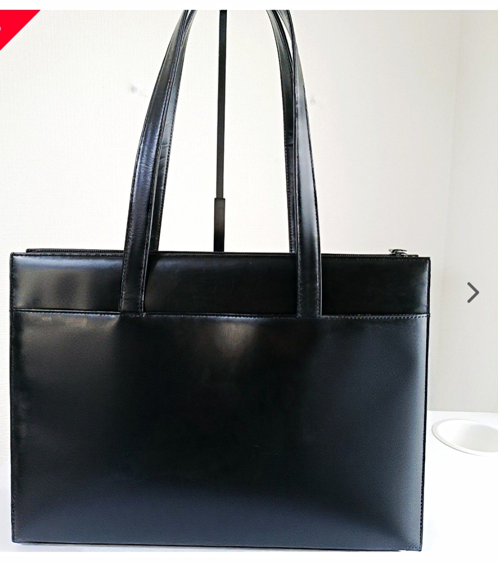 Burberry Black Leather Tote Handbag w/ Plaid Lining, Zip Closure, Inner Pockets