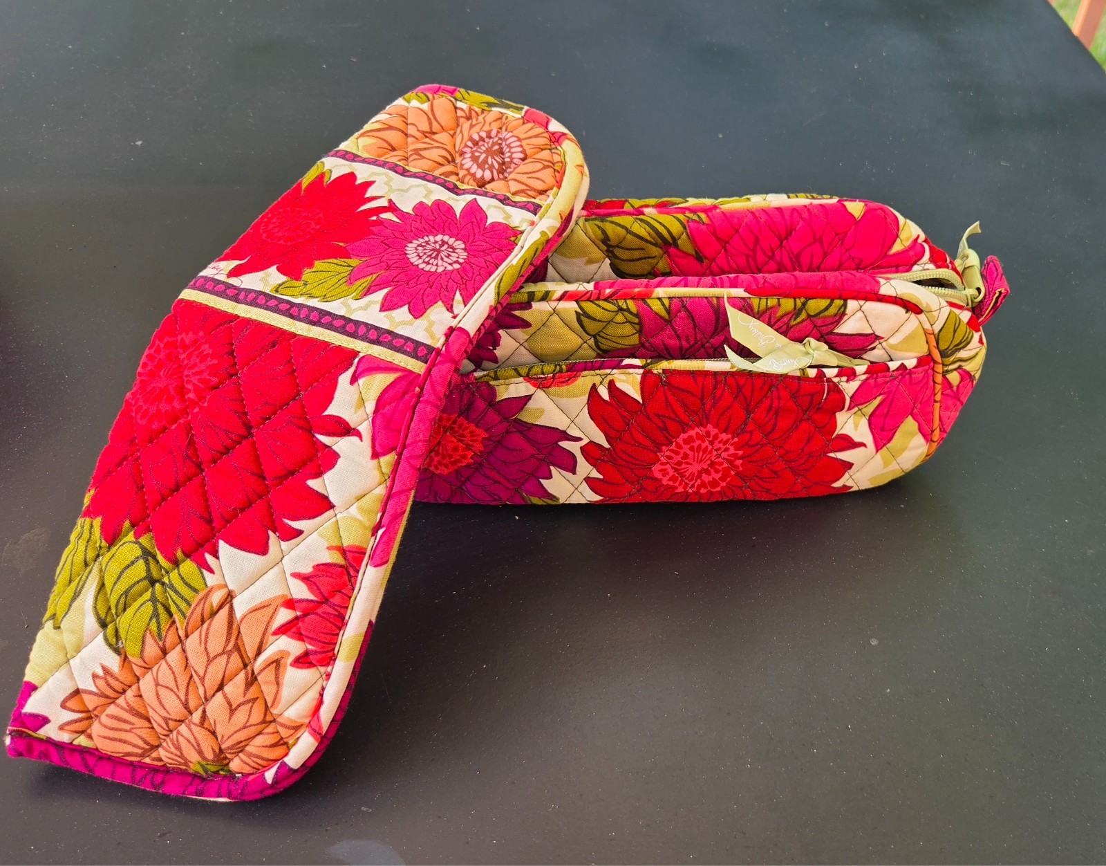Vera Bradley Hello Dahila Travel Case And Flat Iron/Curling Case