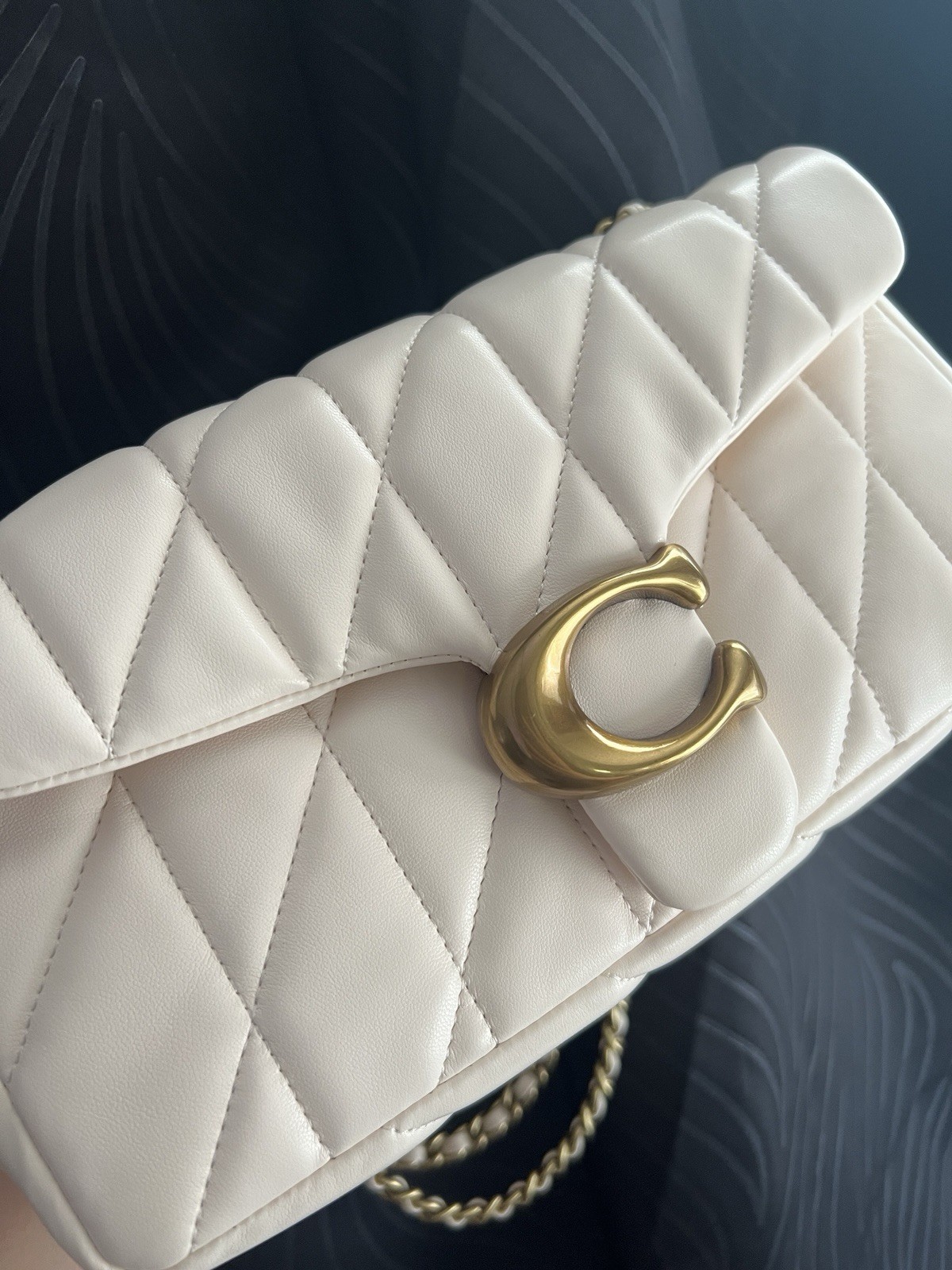 Coach Tabby White Quilted Crossbody Bag Gold Chain Strap Push Lock Detach