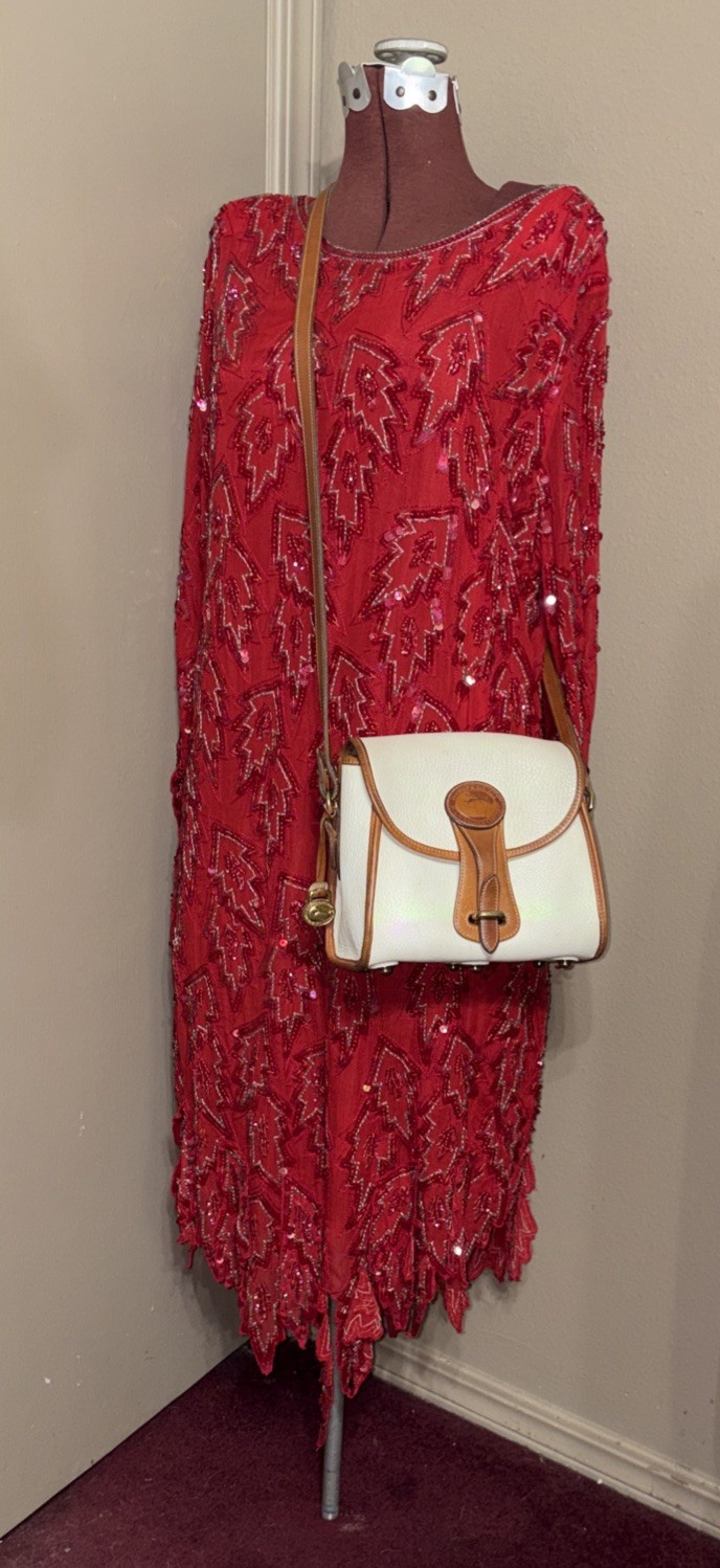 Vintage Dooney And Bourke All-Weather Cream Leather Essex Crossbody Pre-Owned