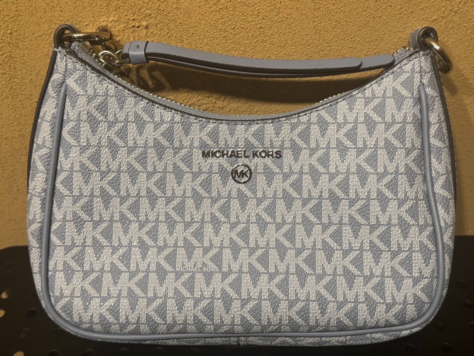 Michael Kors – Women’s Jet Set Charm Logo Pouch – Blue – H: 15cm x 18.5cm x 6cm