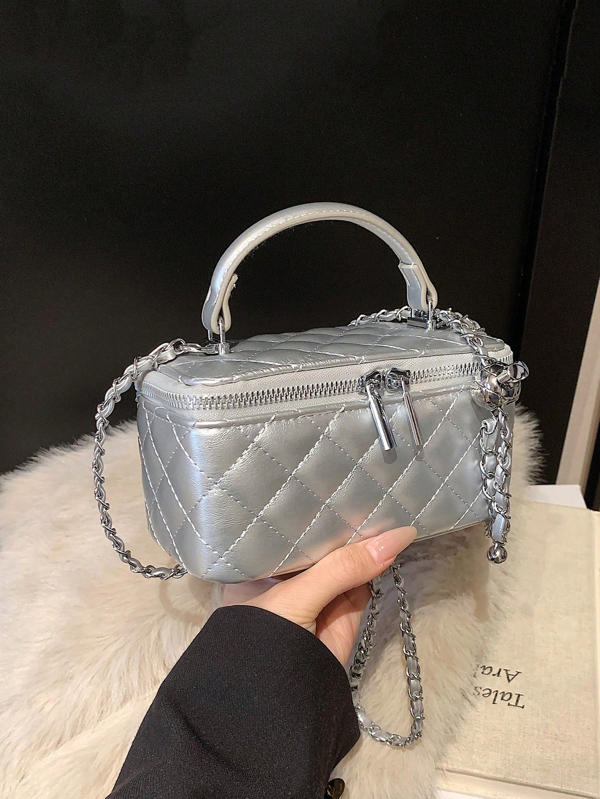 Fashionable Quilted Box Bag Plain Mini Crossbody Chain Strap Zipper Purse
