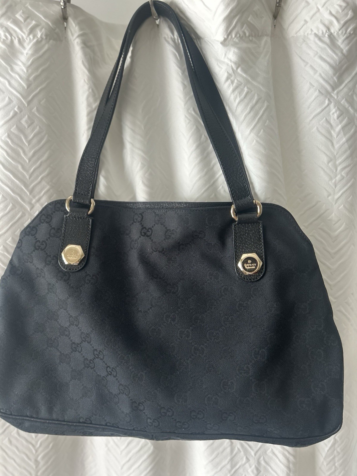 Gucci Black GG Pattern Zip Shoulder Bag w/ Shoulder Strap & Gold Hardware