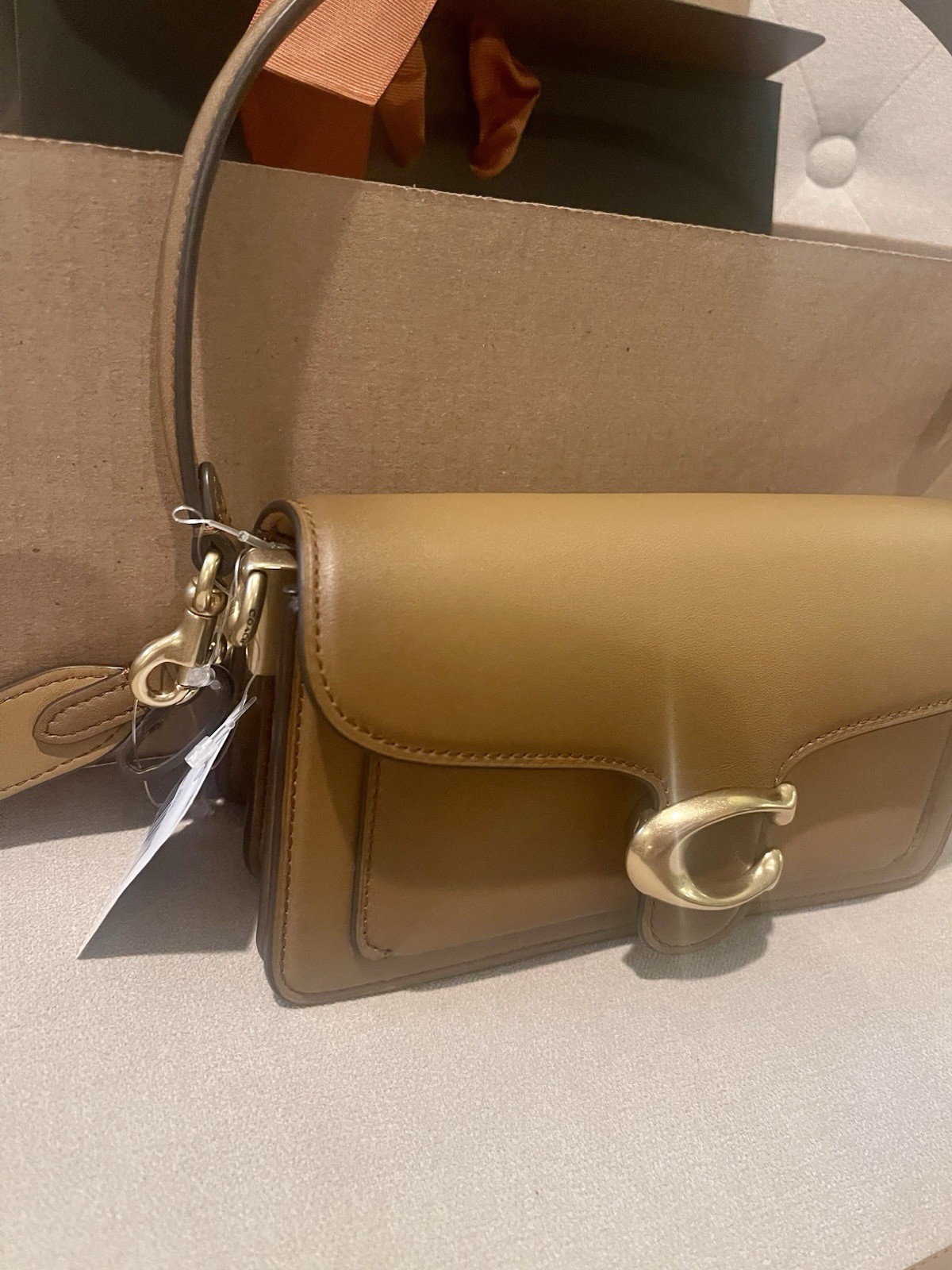Coach Tabby 20 Shoulder Bag/ Crossbody In Honey Brown NWT Gift Box Or Bag