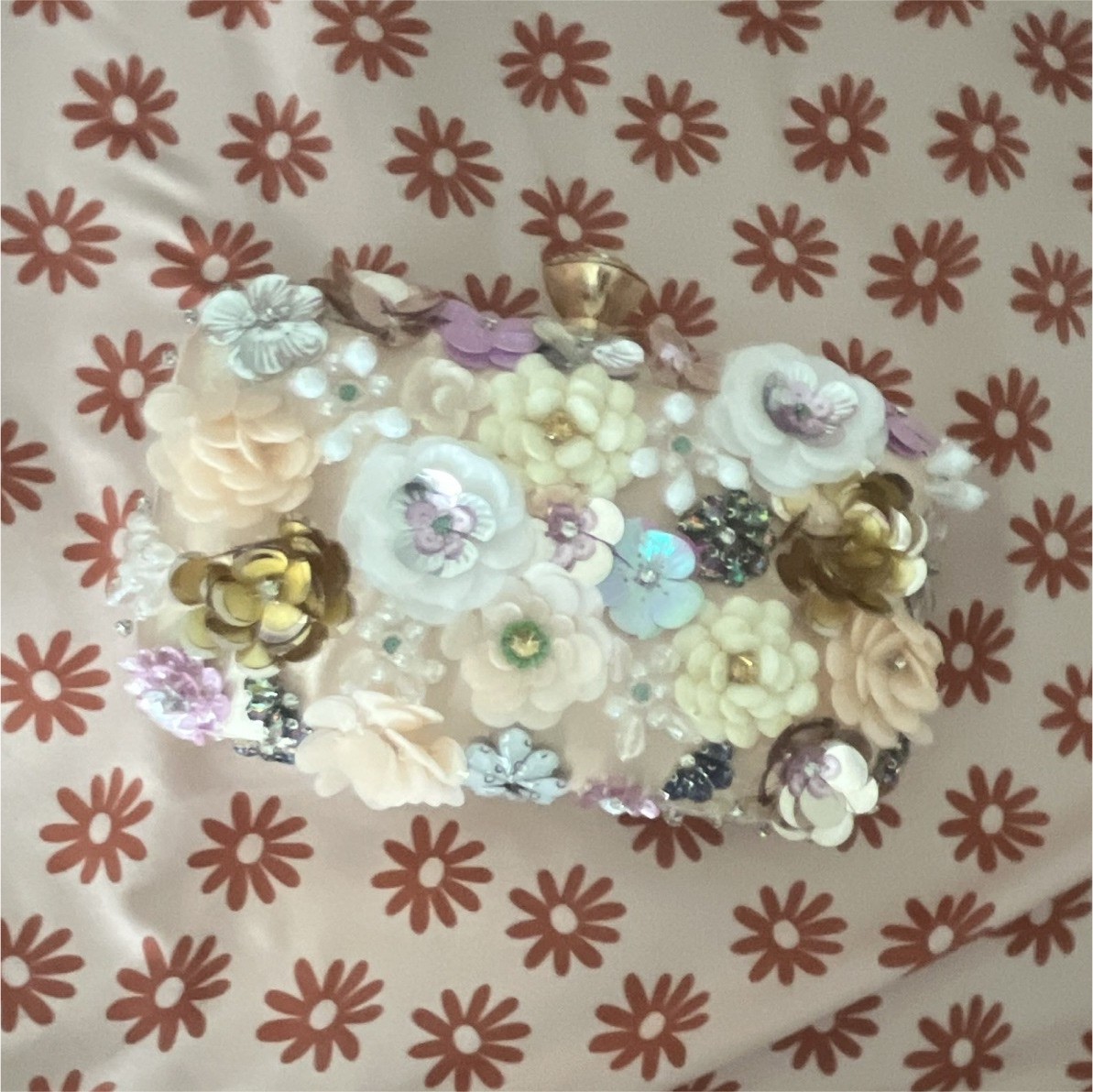 Ivory Floral Embellished Clutch Clasp Closure Detachable Gold Strap Small