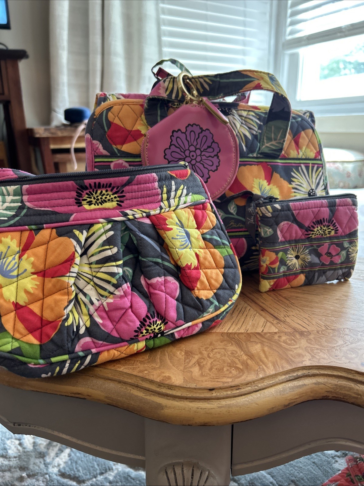EUC Rare Discontinued jazzy Bloom Pattern. In Charcoal Grey, Pink And Yellow