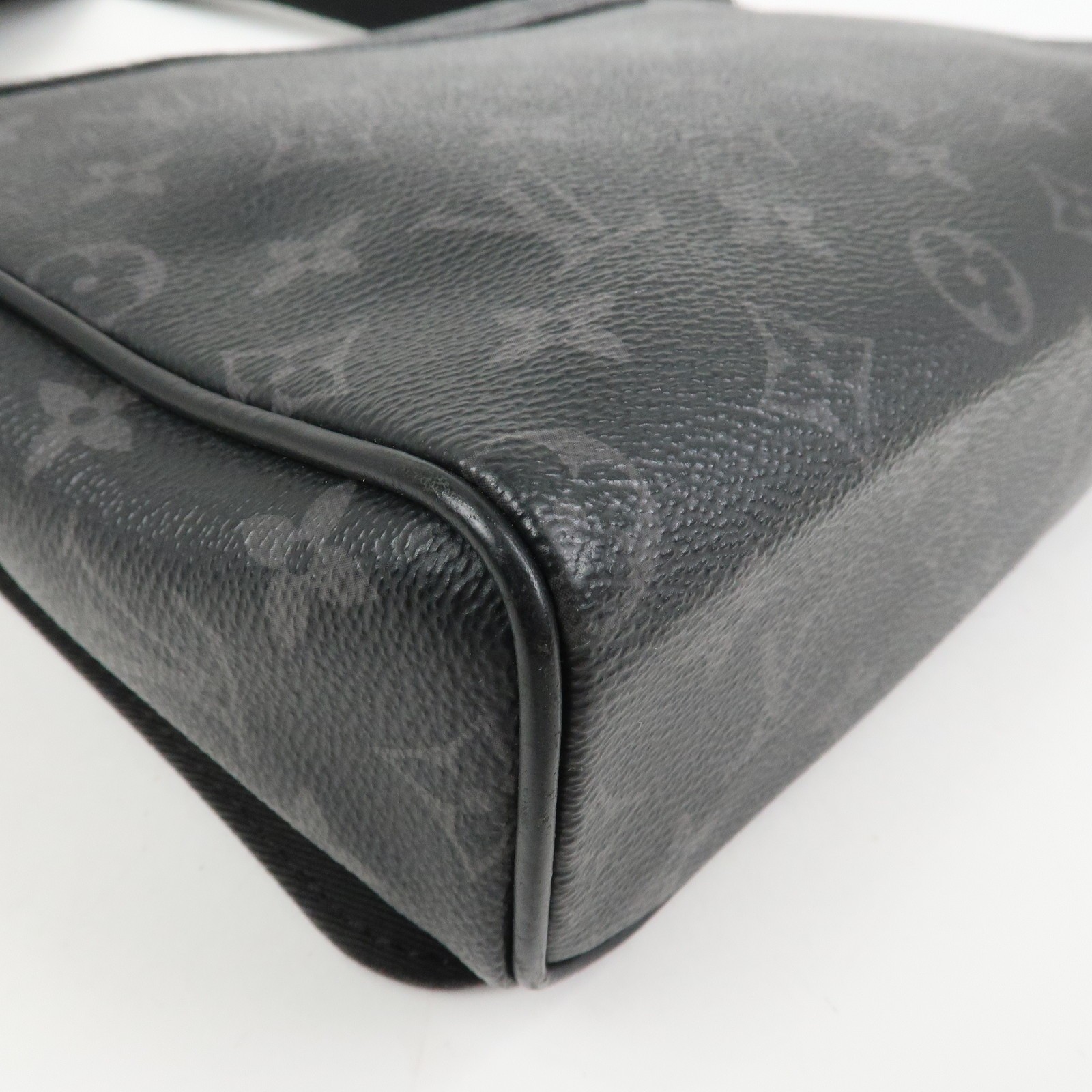Louis Vuitton Monogram Eclipse District PM Crossbody Bag M44000 Auth Used F/S