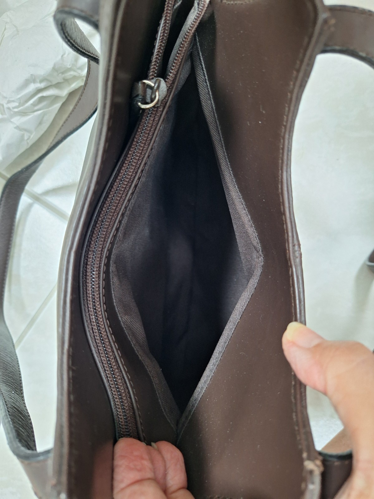 Nice Andrea Vicarro Brown Leather Handbag=Shoulder Straps-NEW with tag