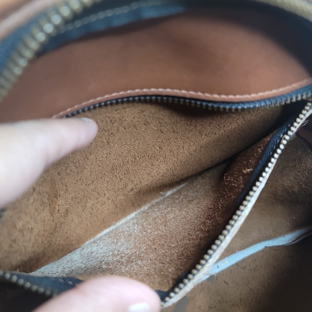COACH Vintage 1990s Chestnut Brown Leather Round Canteen Crossbody Bag