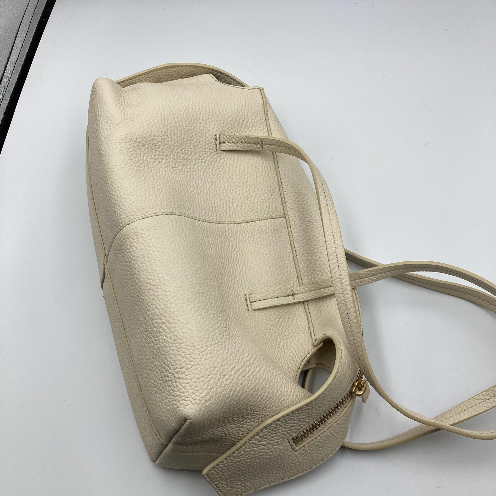Oroton Satchel Bag Womens Medium Cream Leather Top Handle Zip Gold Hardware