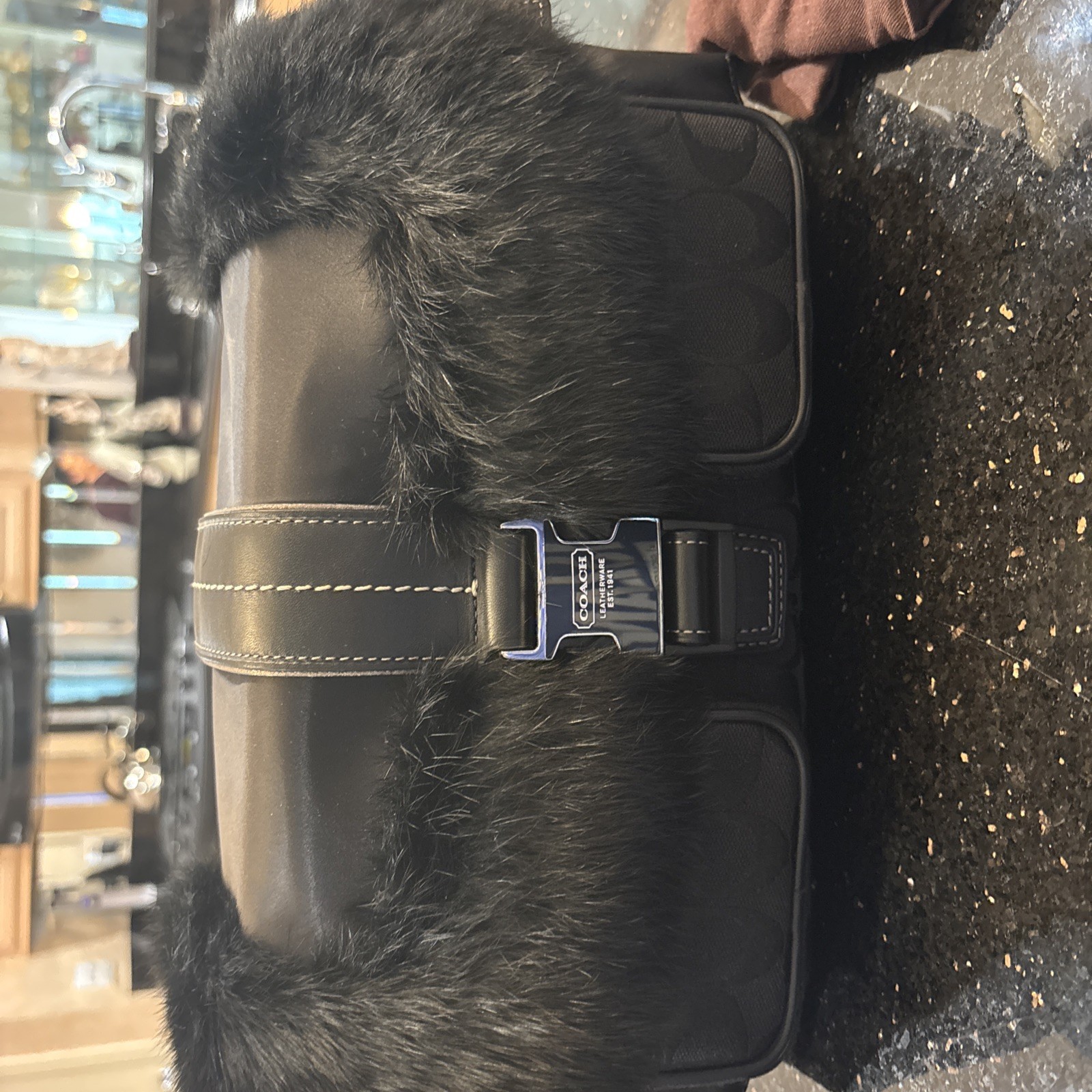 NICE COACH LTD ED BLACK SIGNATURE C POCKET SKI FLAP HARE FUR BAG PURSE 3590 RARE