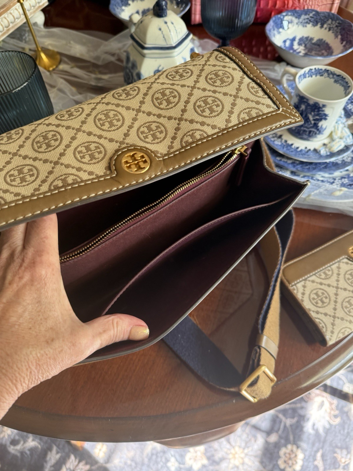 Tory Burch Beige Brown Crossbody Snap Adjustable Strap with Wallet.