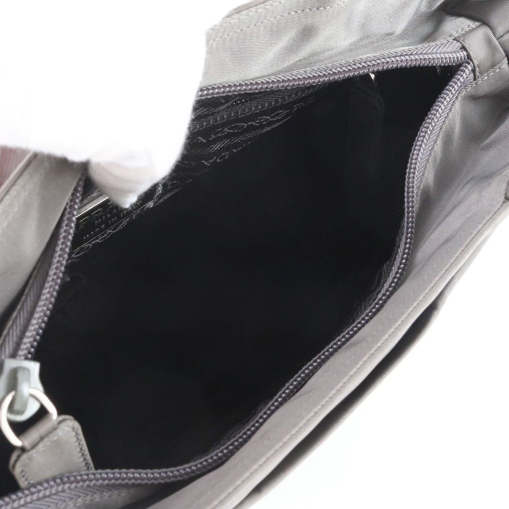 Authentic Prada Gray Leather Tote Bag 24cm x 23cm x 9cm DamagedPrada Gray Leat