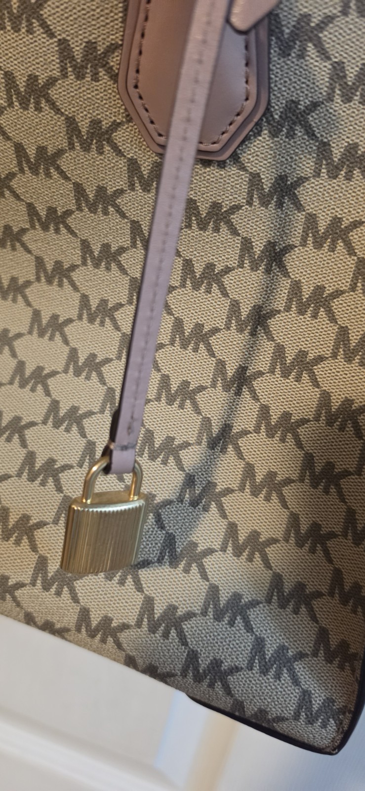 Michael Kors Beige/Brown MK Monogram Satchel Zip Top Strap Dust Bag