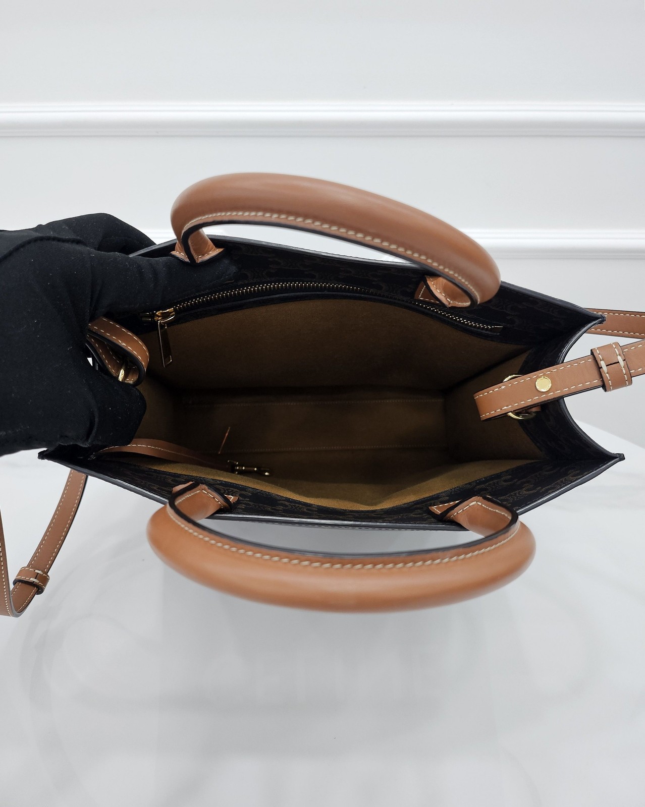 Celine Triomphe Vertical Cabas Small 191542BZK 158121916 [P]