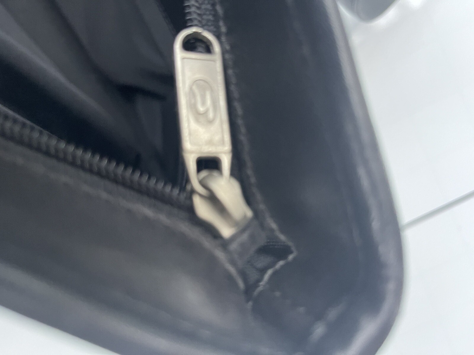 Hartman Tote Shoulder Bag Black Authentic Leather In Excellent Condition