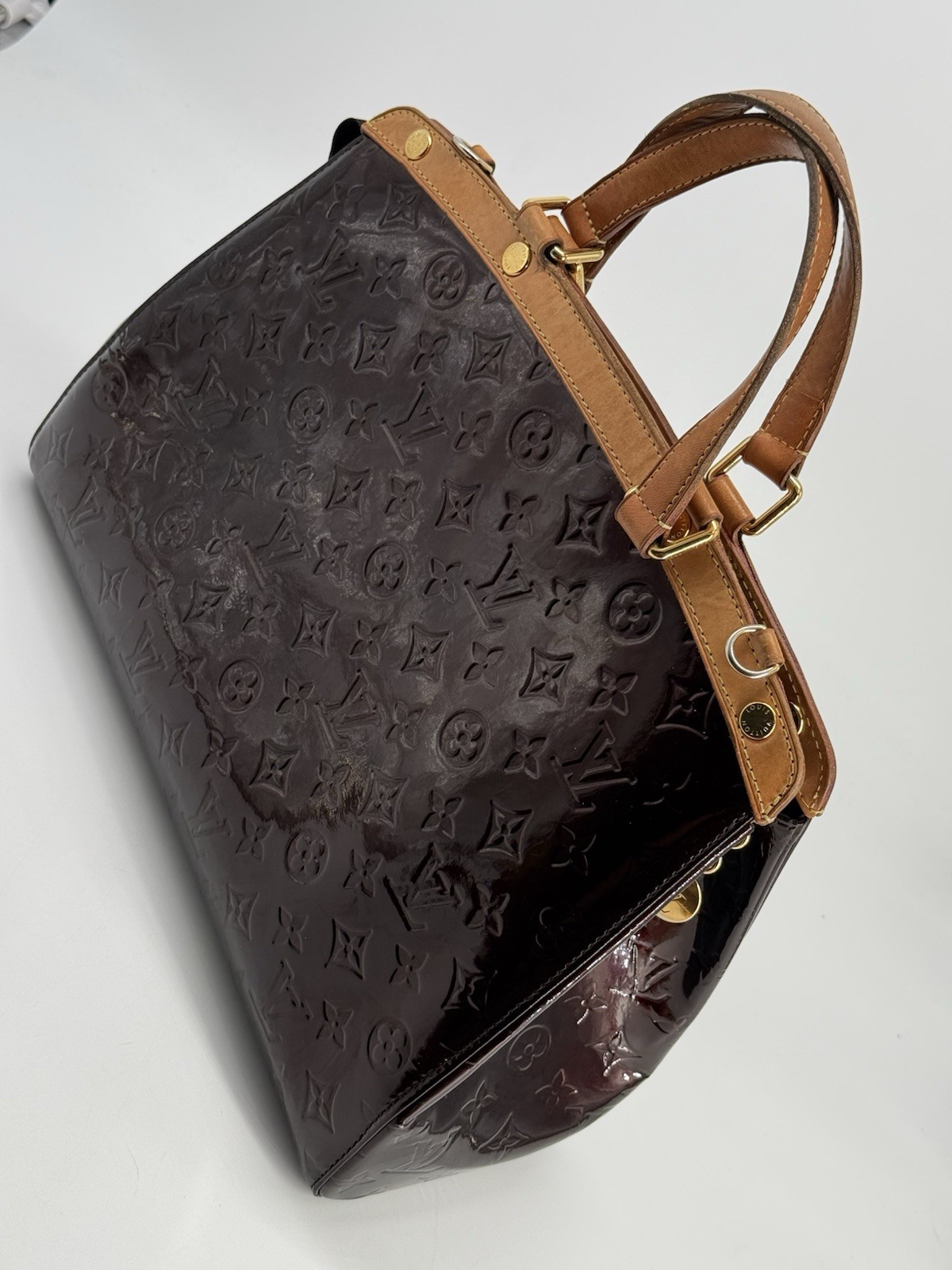 Louis Vuitton Amarante Monogram Vernis Brea MM Top Handle Shoulder Bag