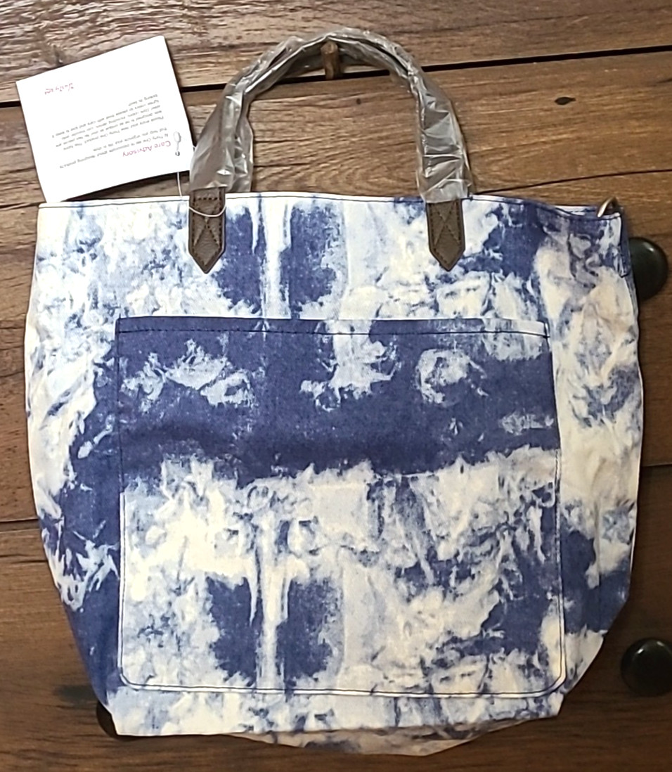 Thirty-One Window Shopper Tie Dye Sky Blue BRAND NEW 14×12 Tote CROSSBODY Strap