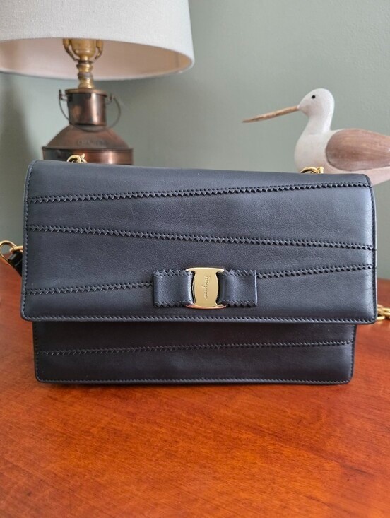 Salvatore Ferragamo Ginny Vara Bow Black Calf Leather Chain Shoulder Bag