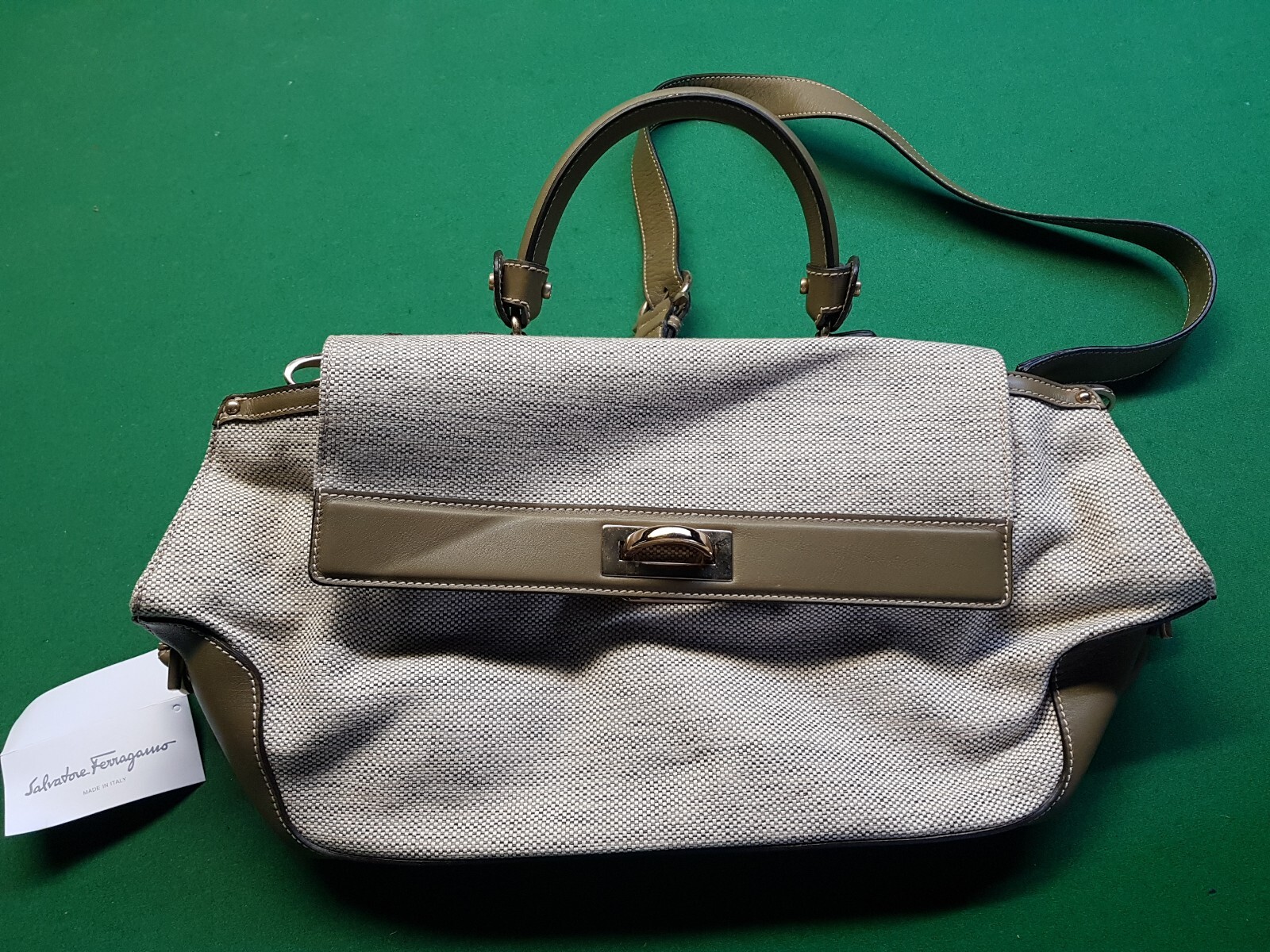 Salvatore Ferragamo Italy Hand Bag Designer Vintage Excellent Condition46x20x8cm
