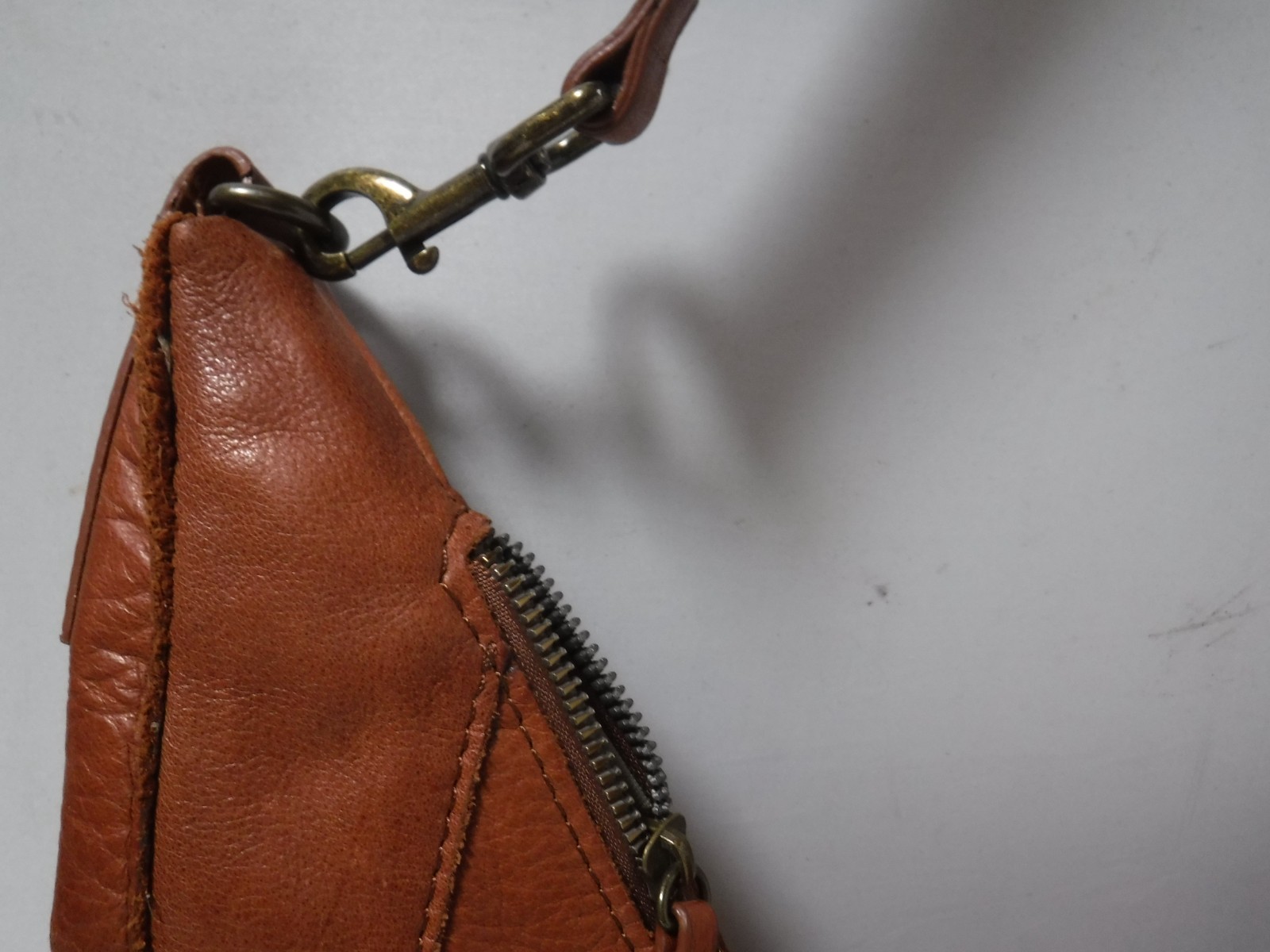 GA2 American Leather Co. Davis Brown Crescent Moon Hobo Detachable Strap Bag
