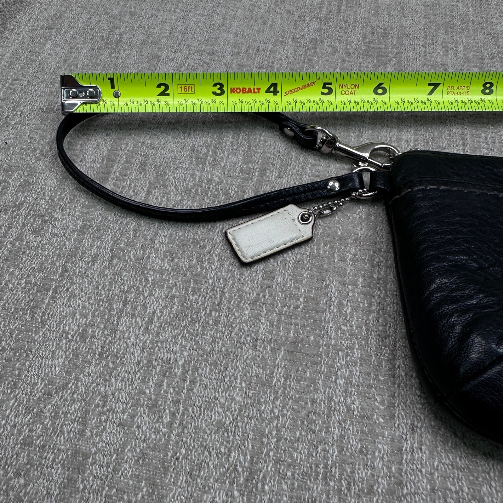Vintage Coach Wristlet Wallet Pebbled Leather Black Turn Lock Classic Designer