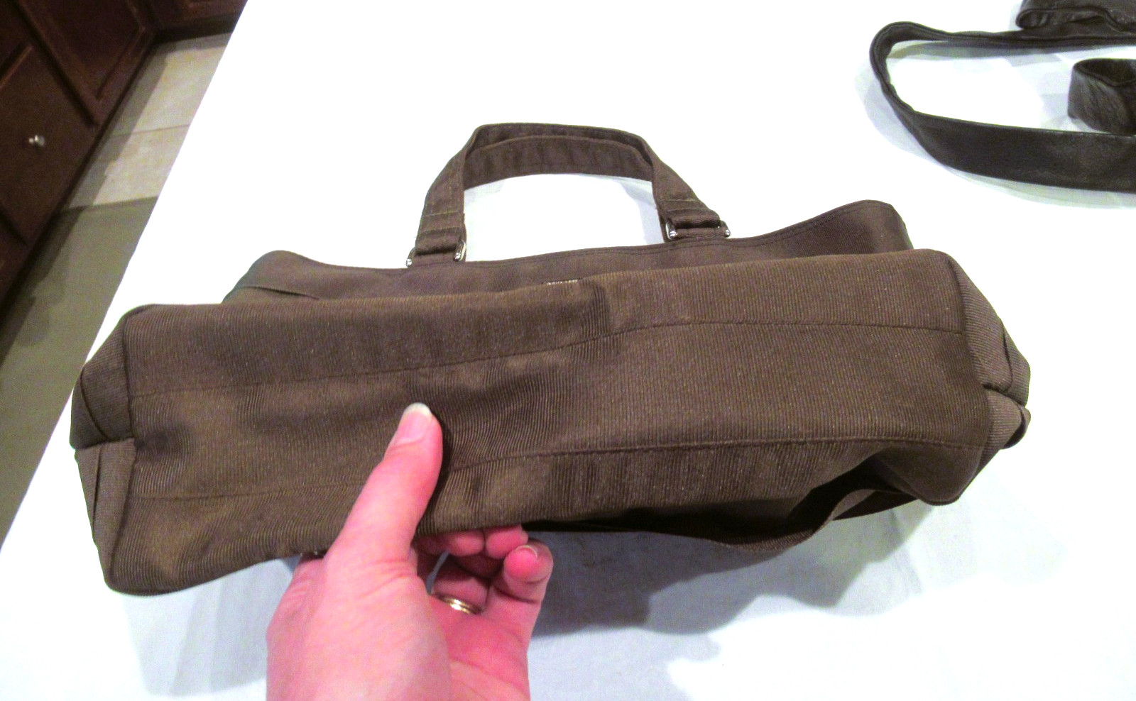 David Dart brown striped nylon purse