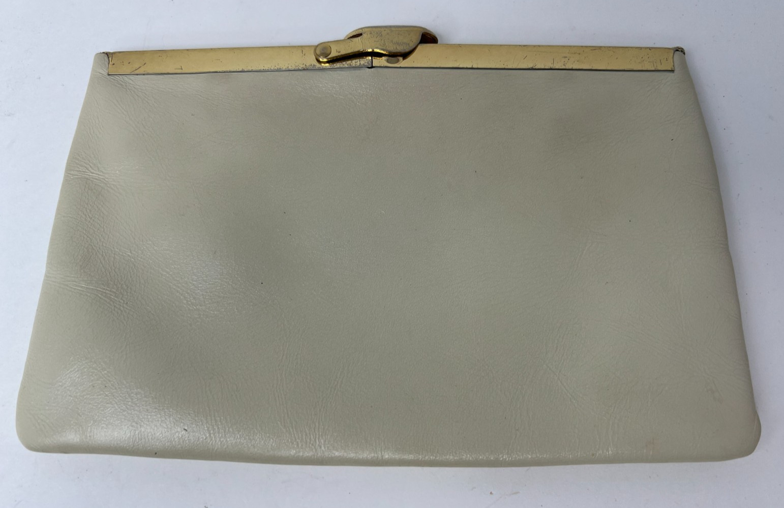 Vintage Etra Off White Clutch Envelope Purse Evening Bag Gold Tone Strap